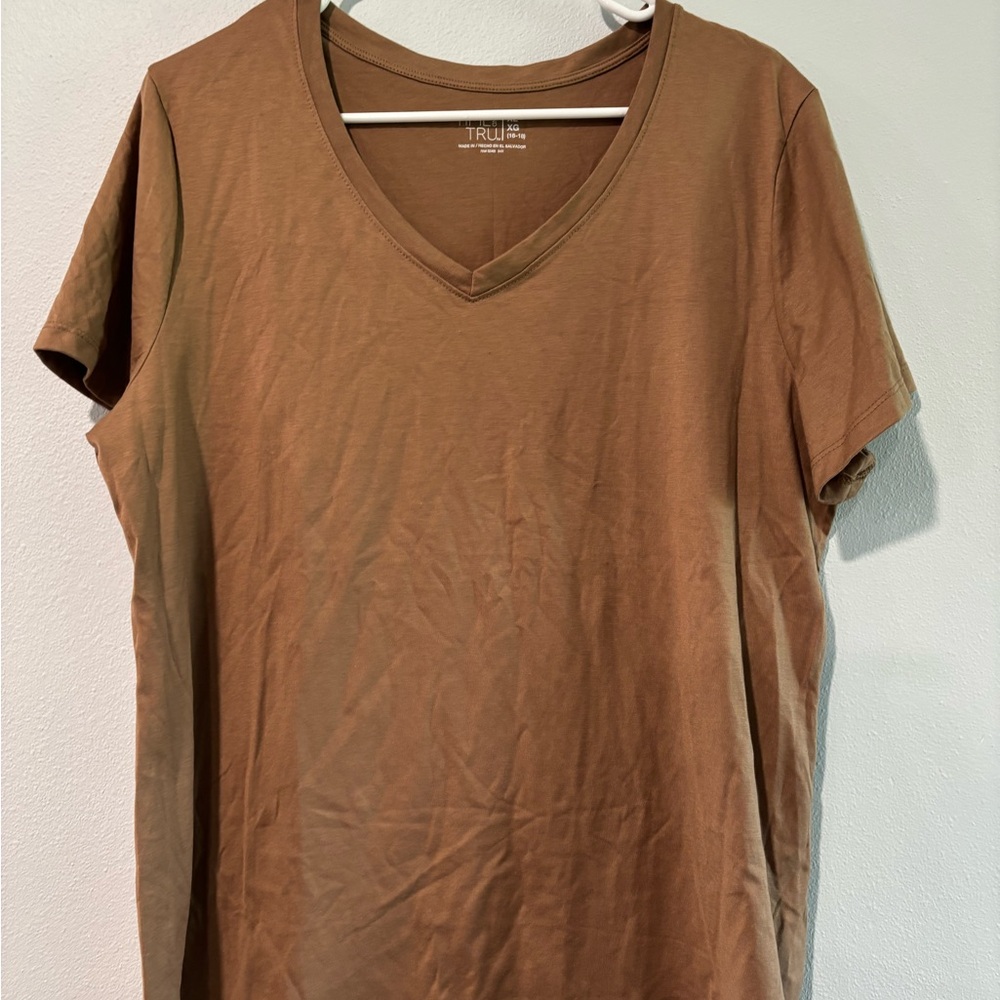 Time and Tru Brown Short Sleeve Relaxed T-Shirt